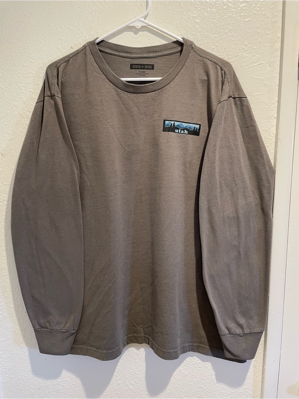 State of Mine Utah Mountain Back Graphic Gray Long Sleeve Shirt Men's Size 2XL